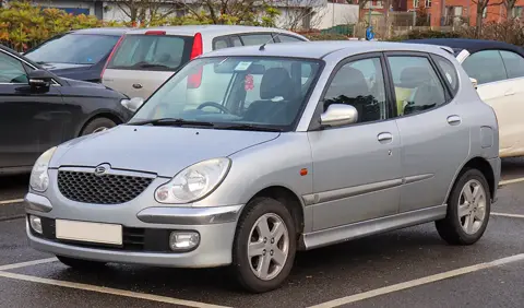 Daihatsu Sirion I