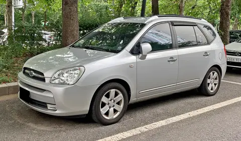 Kia Carens III