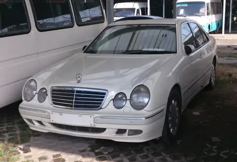 Mercedes-Benz Classe E (W210, S210)