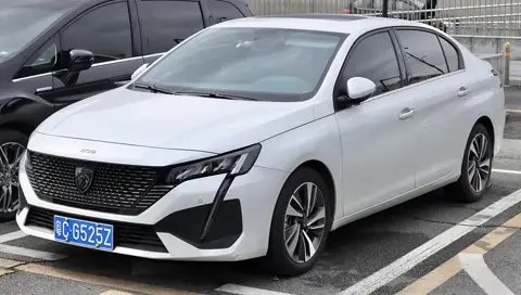 Peugeot 408