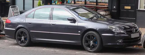 Peugeot 607