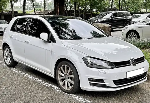 Volkswagen Golf VII