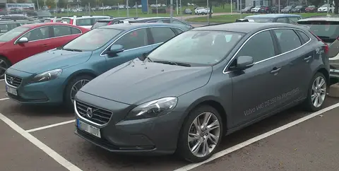 Volvo V40 (2e génération) et V40 Cross Country