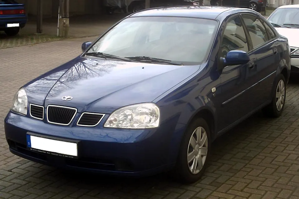 Daewoo Nubira (J200)