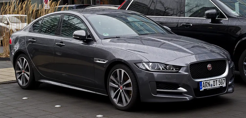 Jaguar XE