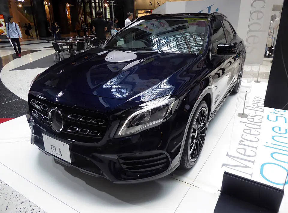 Mercedes-Benz GLA (X156)