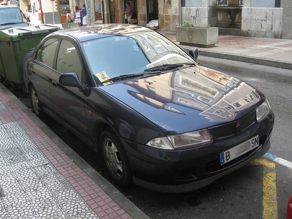 Mitsubishi Carisma