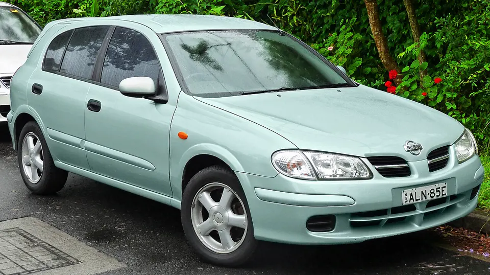 Nissan Almera II