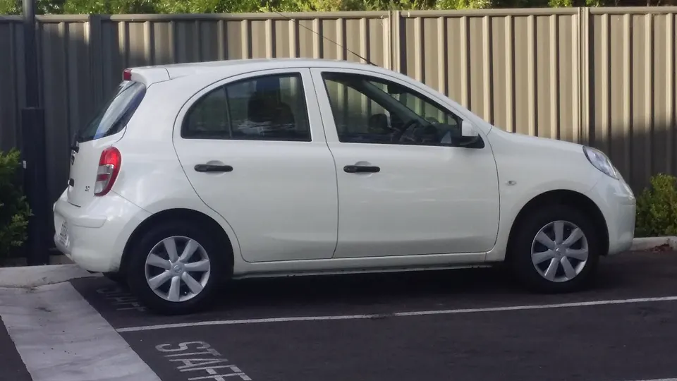 Nissan Micra IV