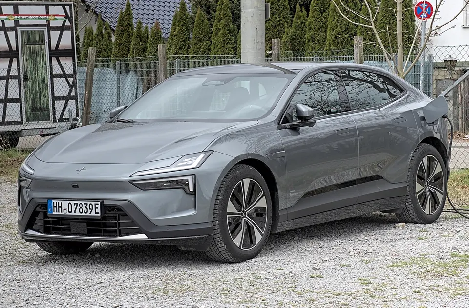 Polestar 4
