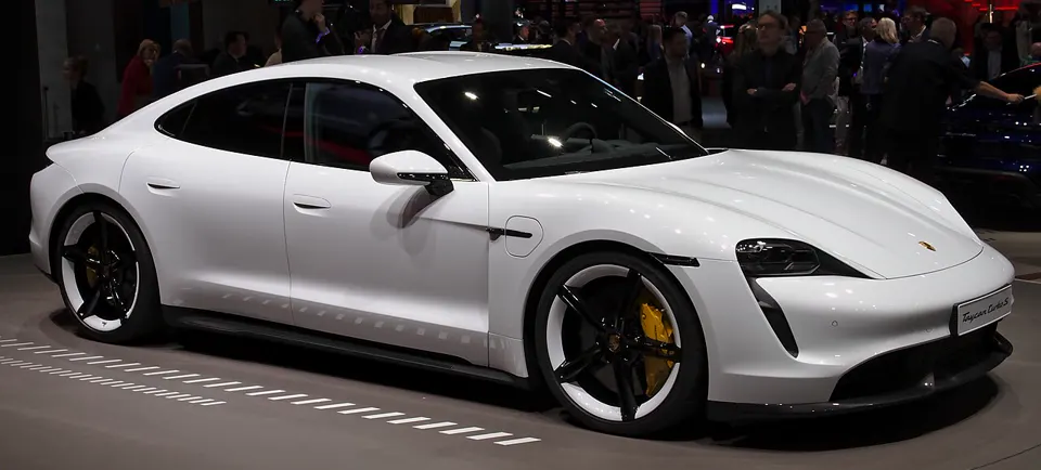 Porsche Taycan (Y1A)