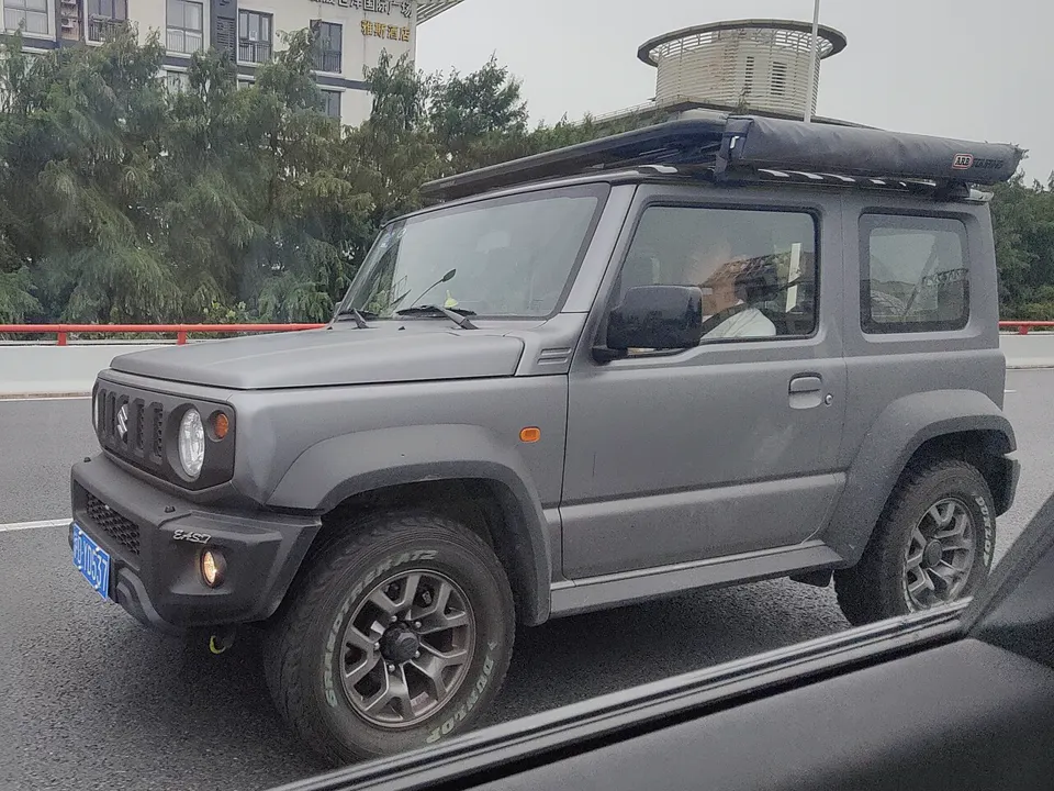 Suzuki Jimny IV
