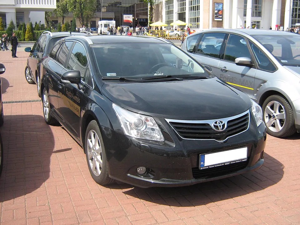 Toyota Avensis III